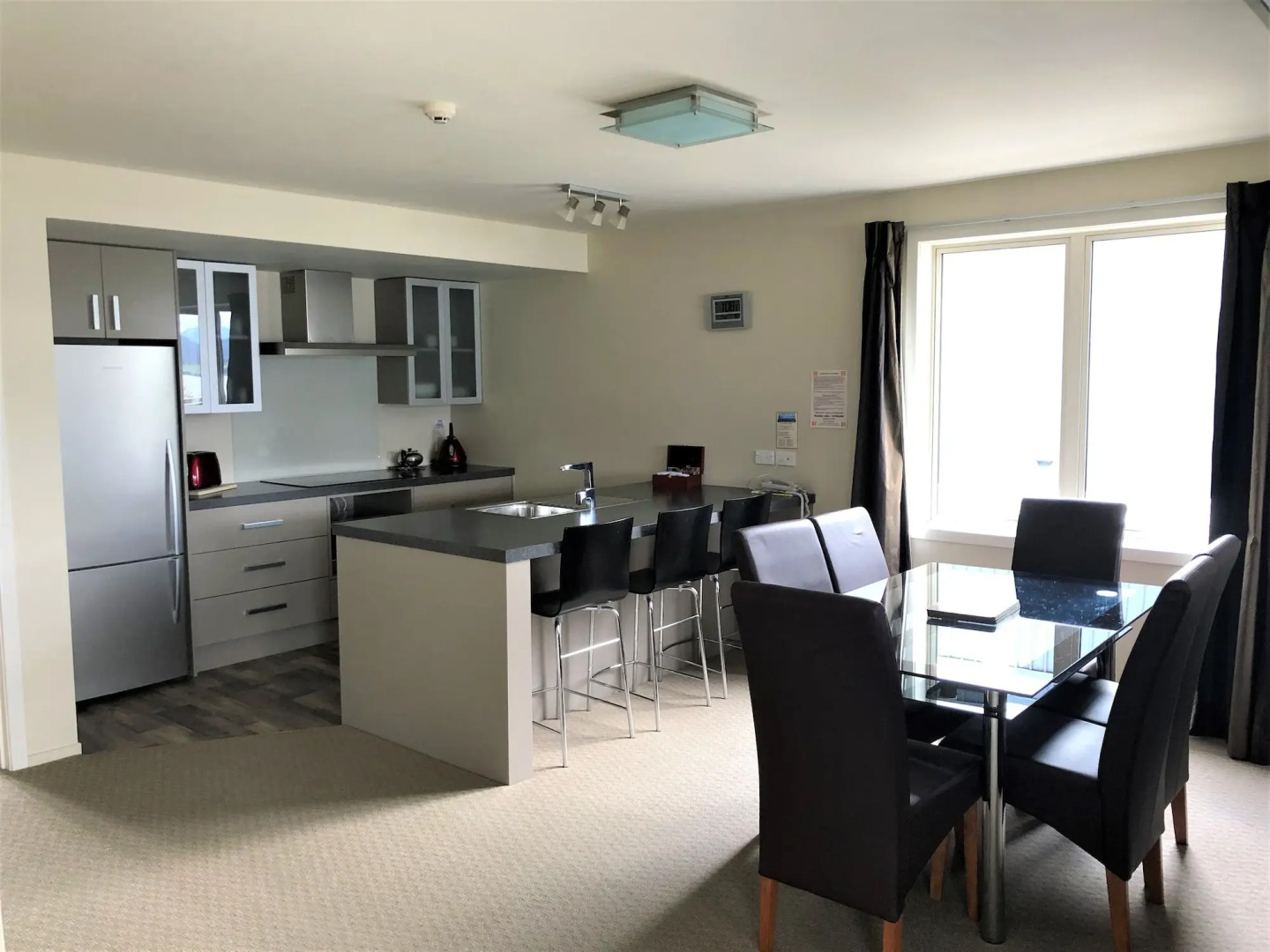 Fiordland Lakeview Motel and Apartments