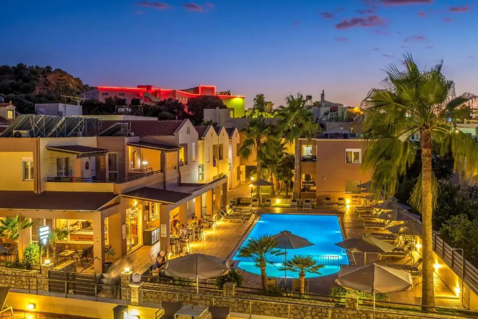 Theos Holidays Apartments