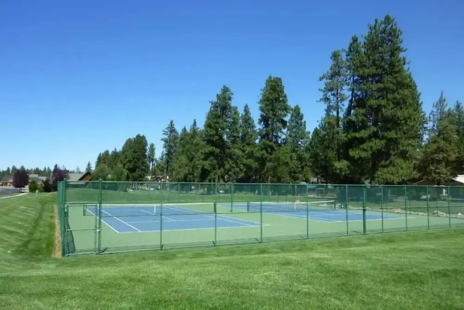 Cascade Cottage Stay for 6