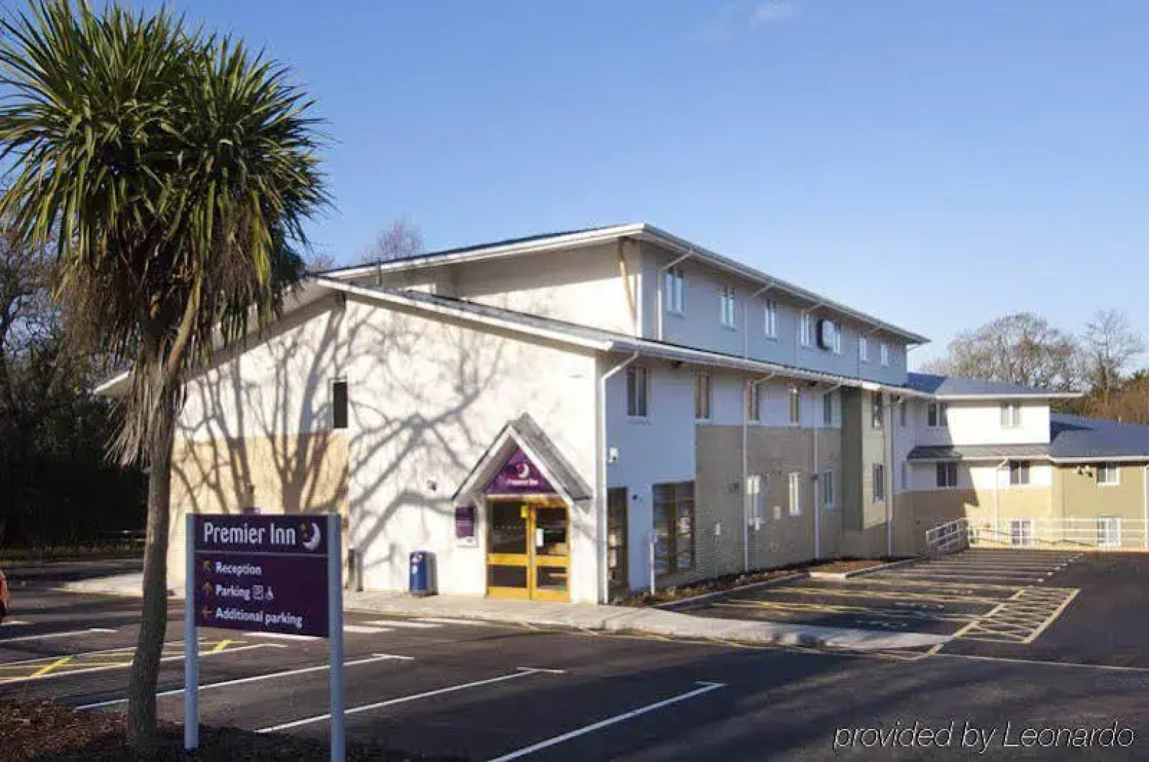 Premier Inn Christchurch / Highcliffe