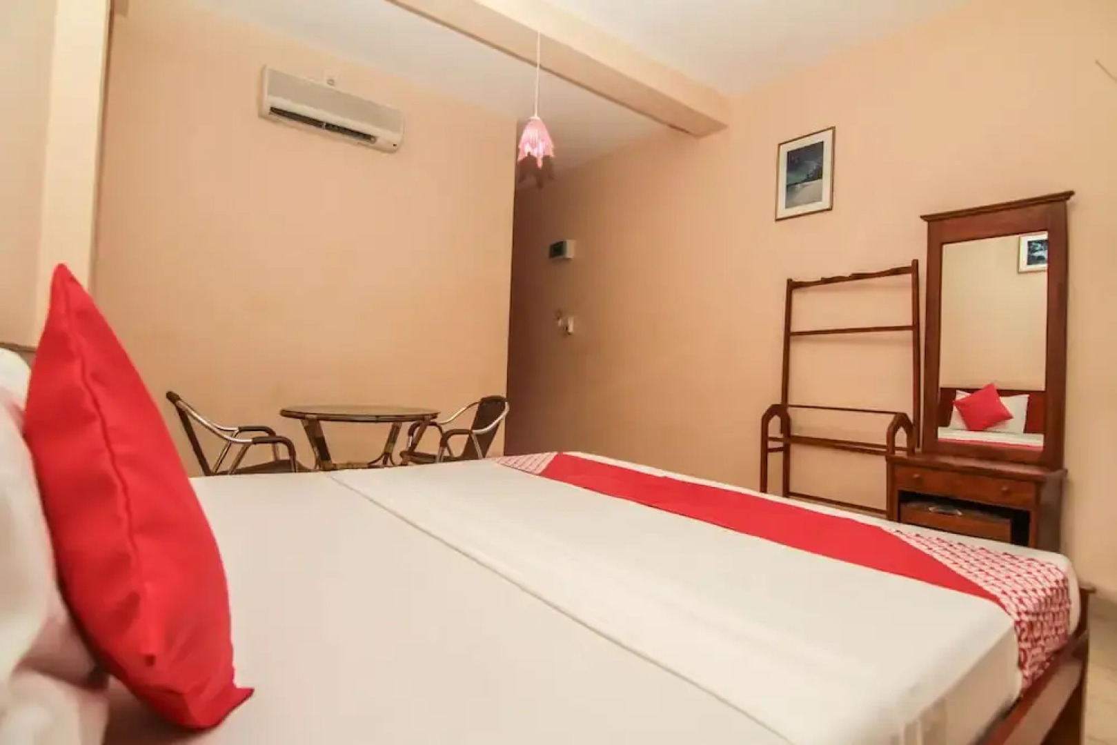 OYO 111 Sea Shine Beach Hotel