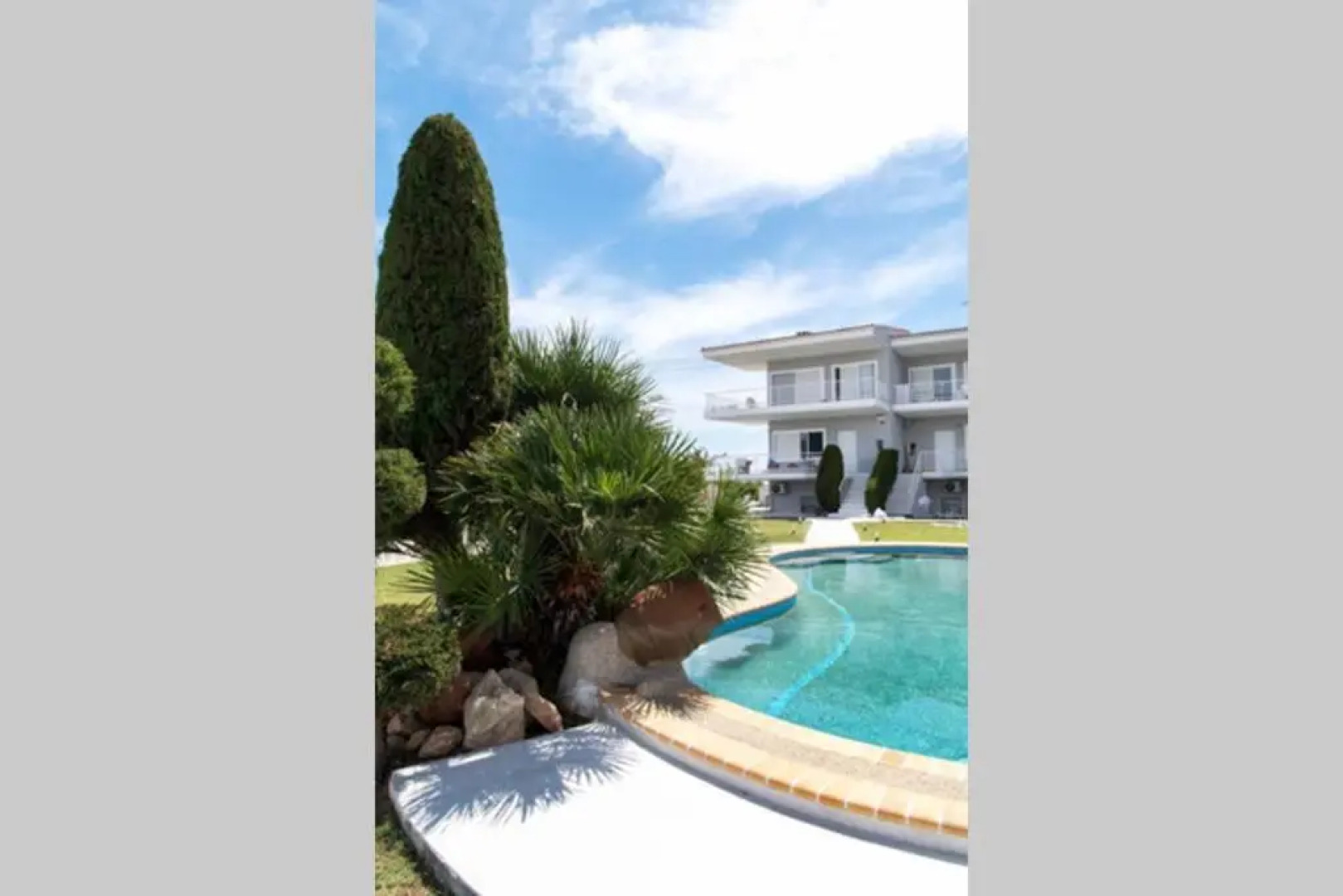 Family Maisonette with pool #3