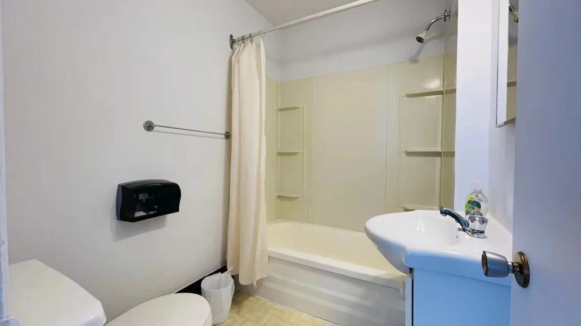 Summerside Motel & Cottages