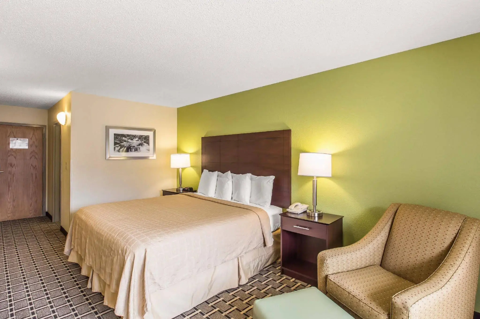 Quality Inn Cherokee Riverside