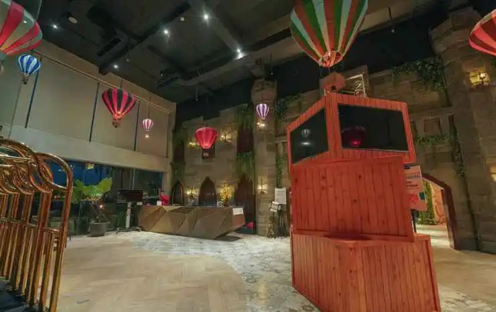 Jamboo Kingdom Hotel & Resort