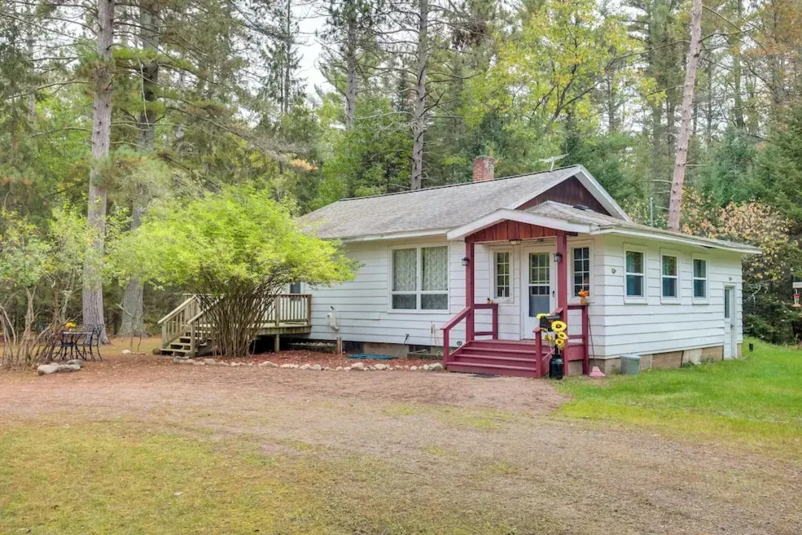 Peaceful Saint Germain Home w/ Fire Pit!