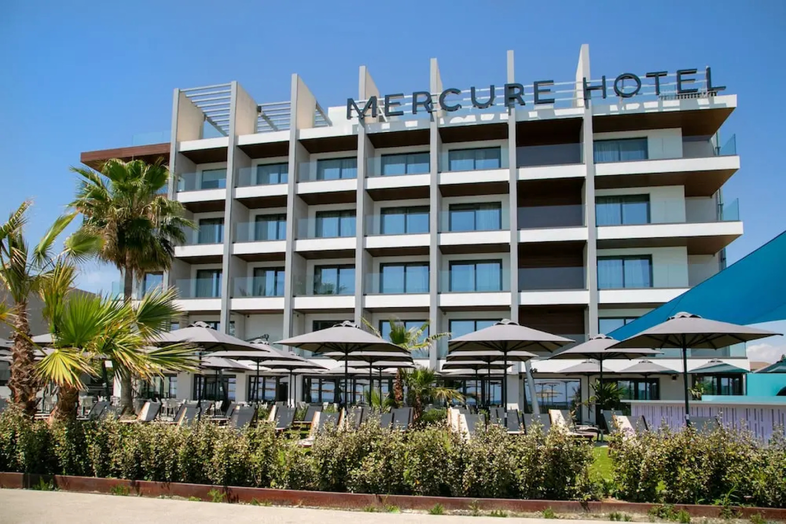 Mercure Larnaca Beach Resort