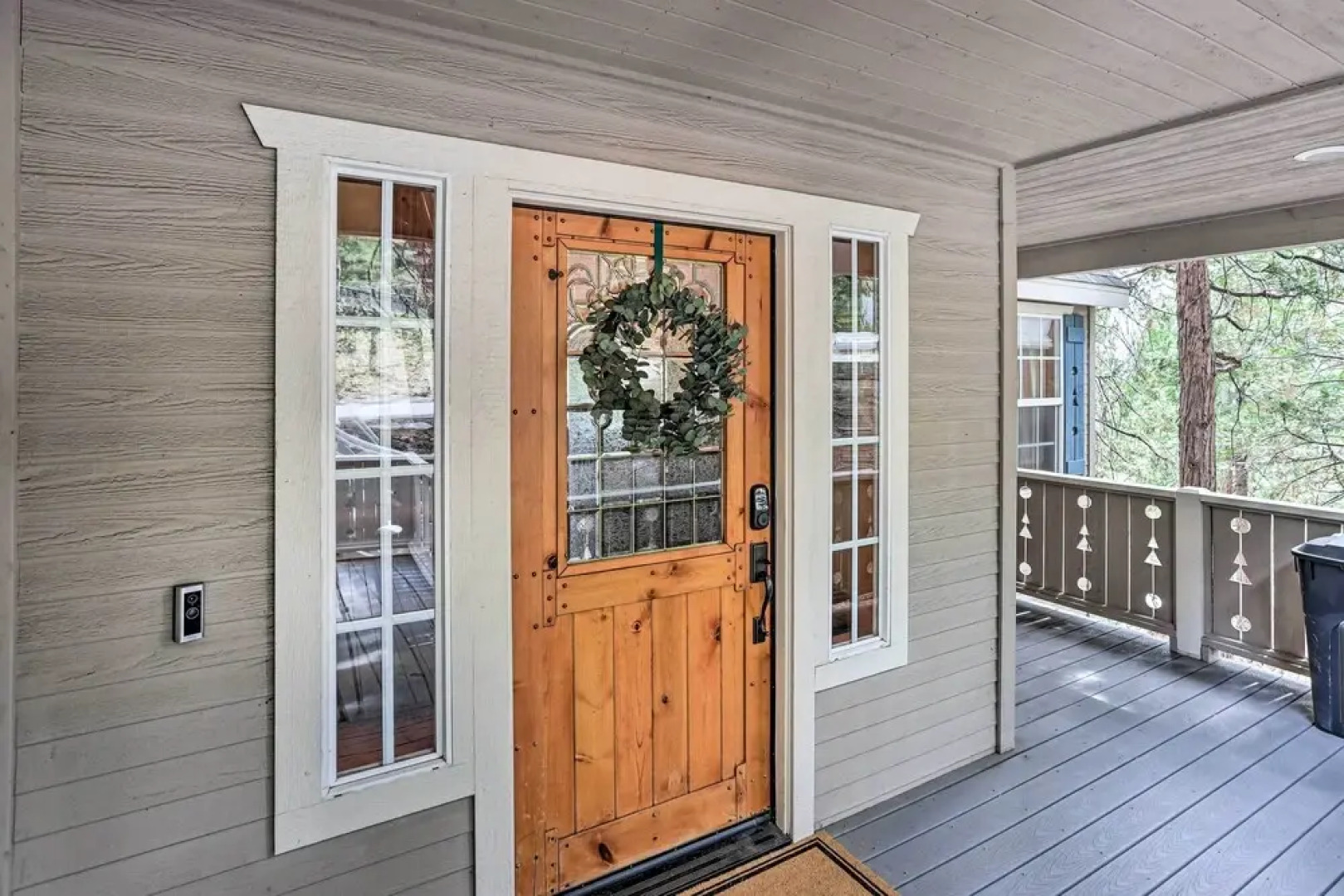 Spacious Lake Arrowhead Home w/ Putting Green