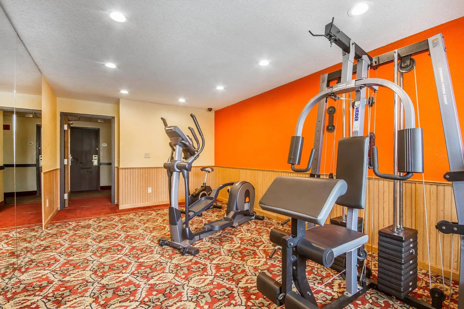 Rodeway Inn & Suites Madison East