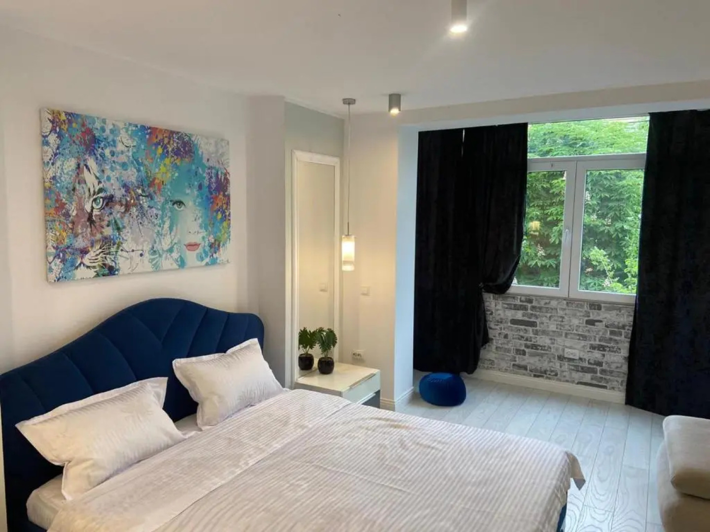 Apartament central, parcare gratuita .