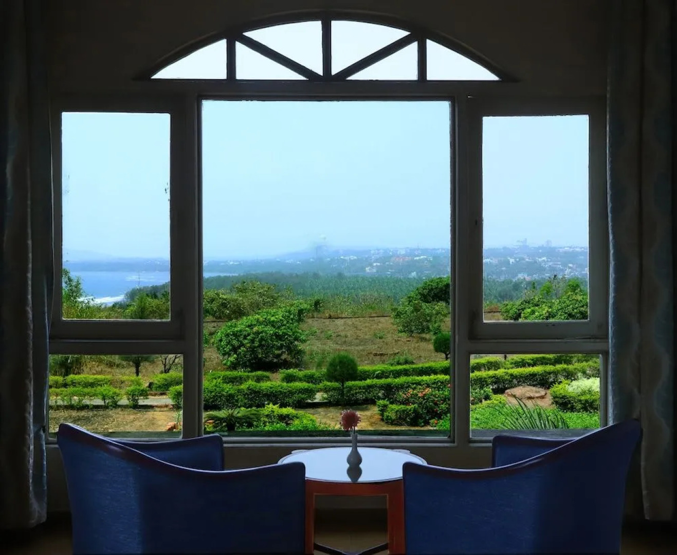 Kohinoor Samudra Beach Resort