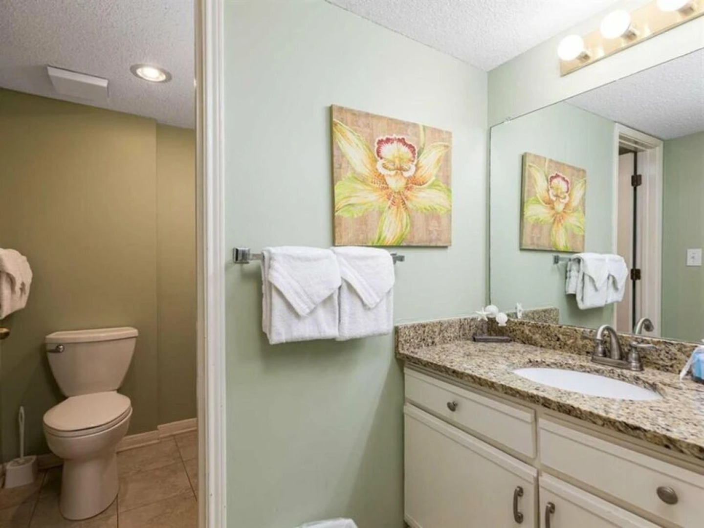 Surfin Inn by Meyer Vacation Rentals