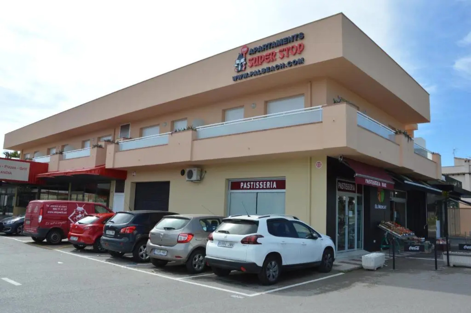 Residencial Super Stop Cases Torre Valentina