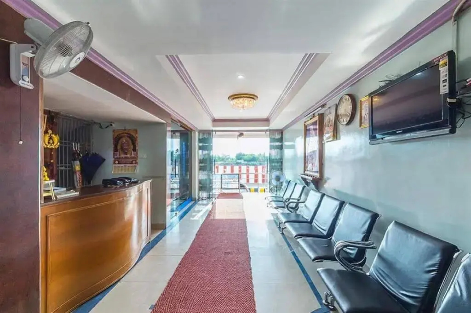 Hotel Sri Sai Residency