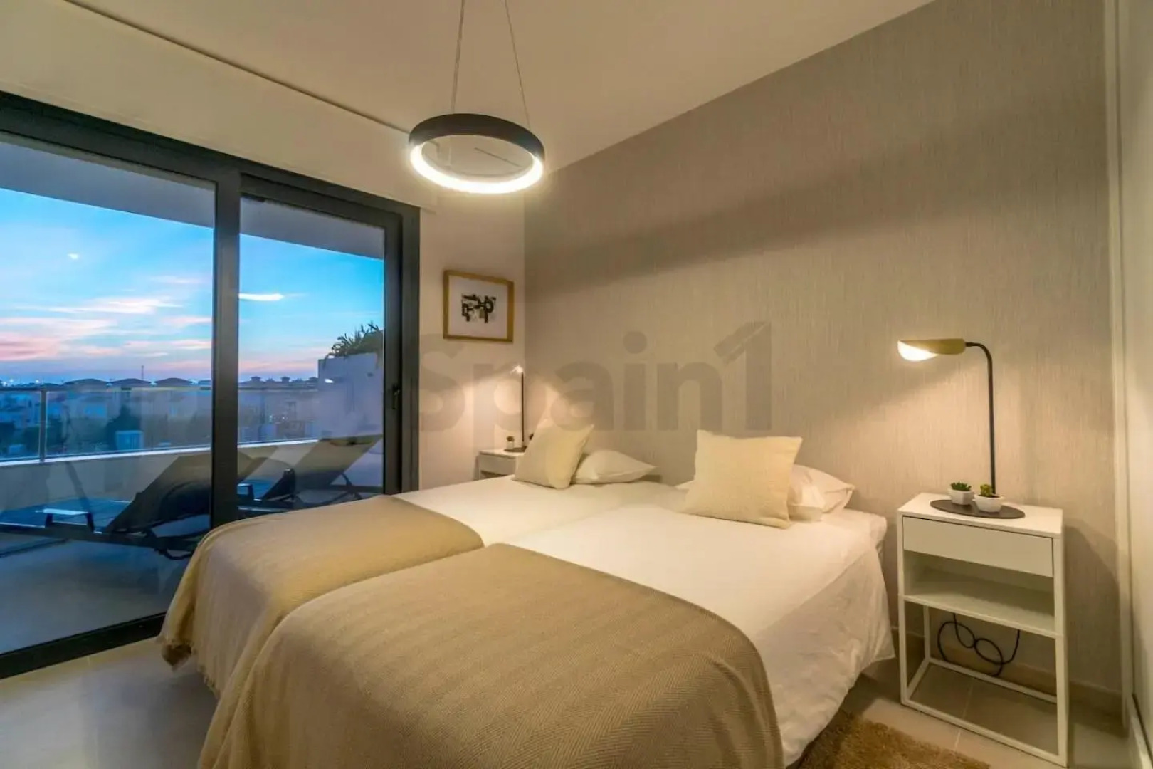 Exclusive apartment in Flamenca Village with gym, sauna, 3 pools - 600 m from the beach