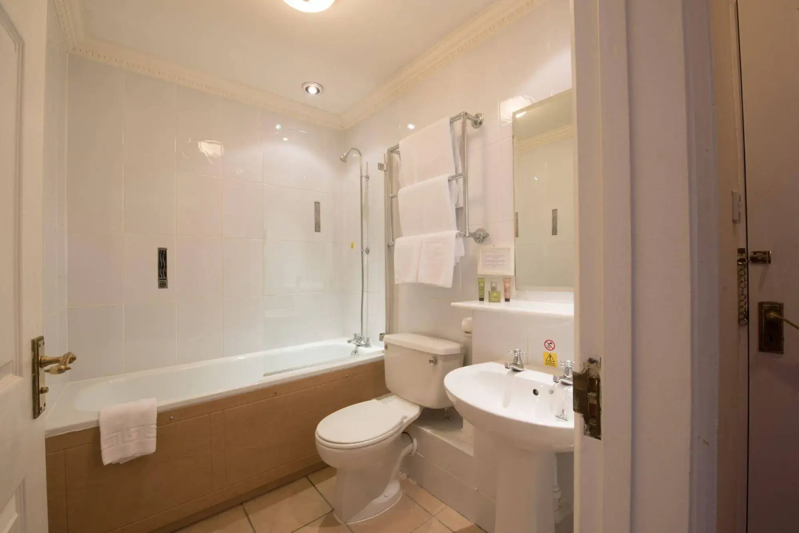 Miskin Manor Hotel And Health Club