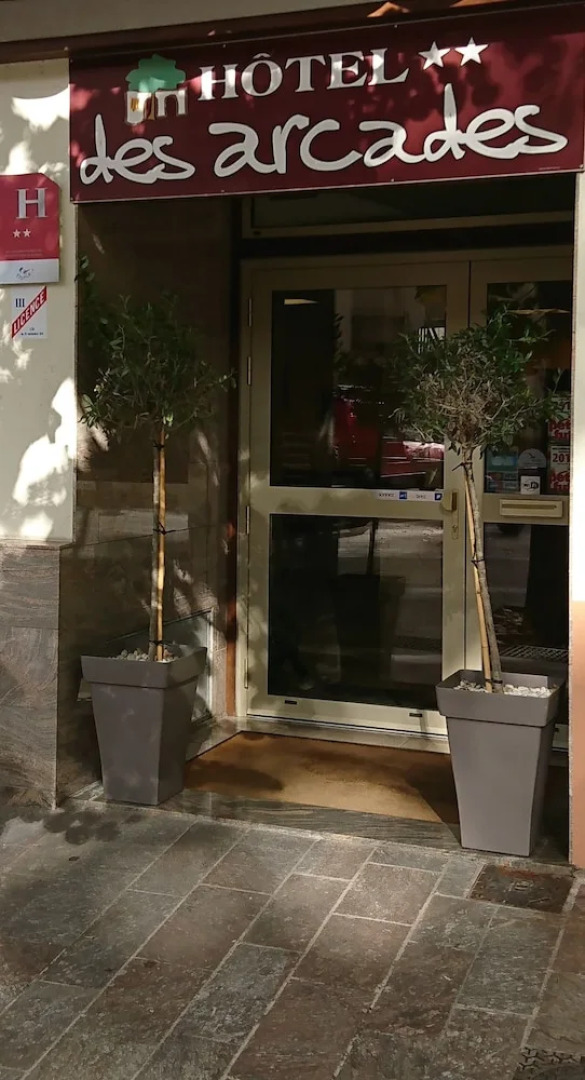 Hotel des Arcades