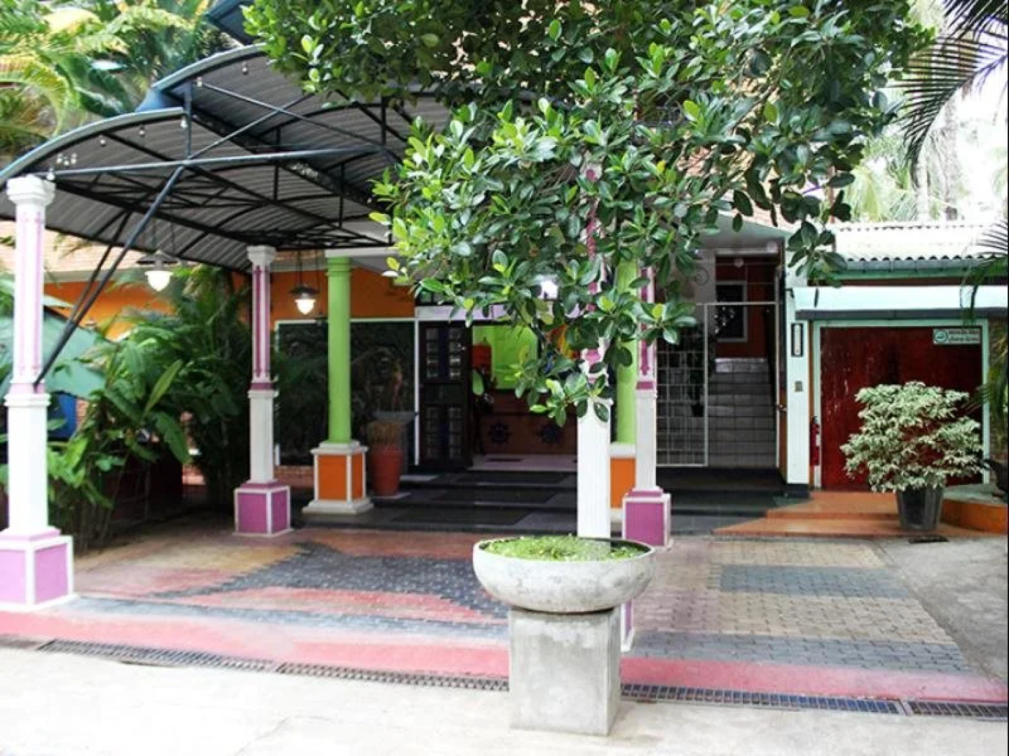 Terrel Hotel - Ampara