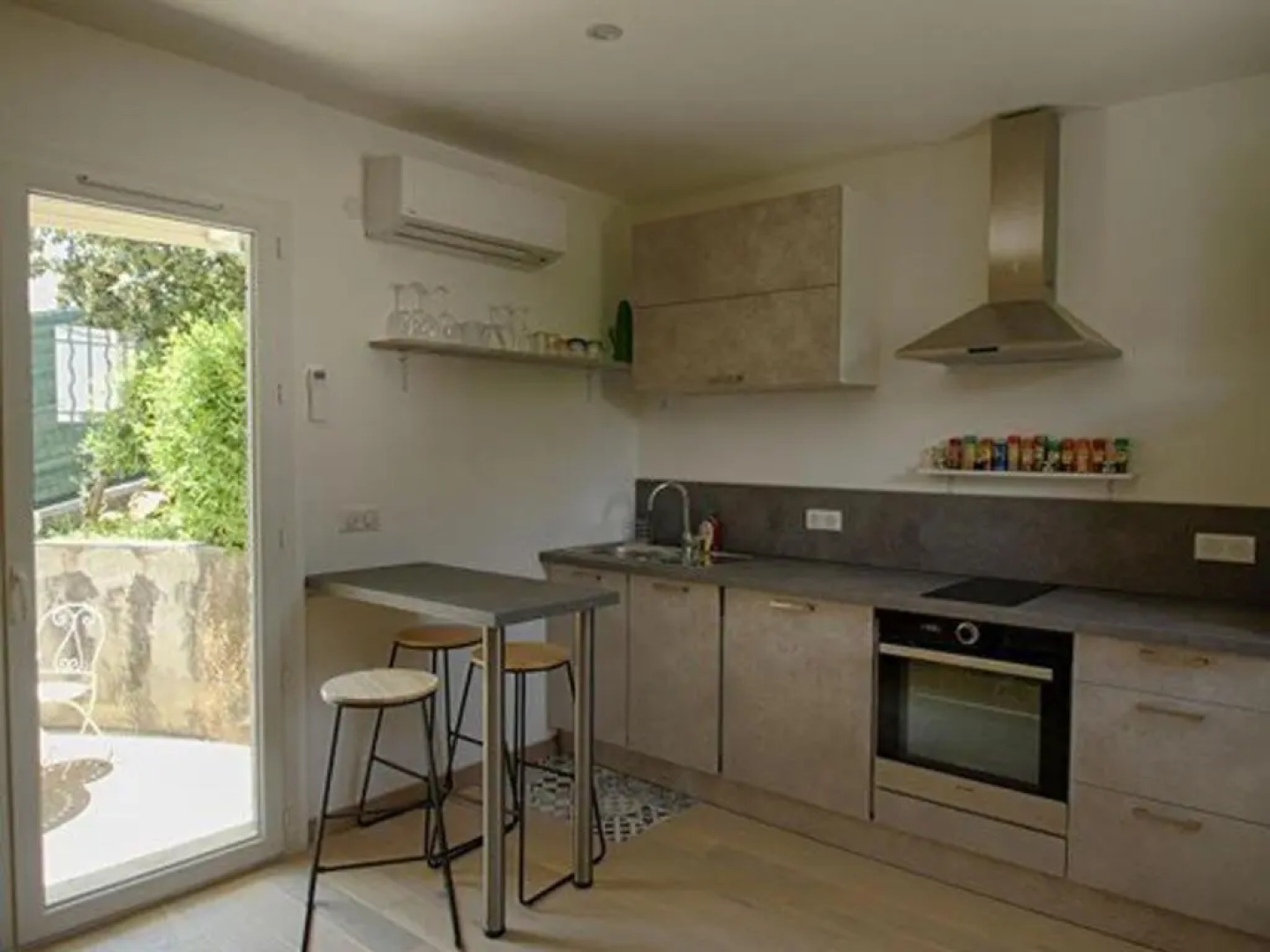 Appartement Porticcio, 1 pièce, 3 personnes - FR-1-61-524