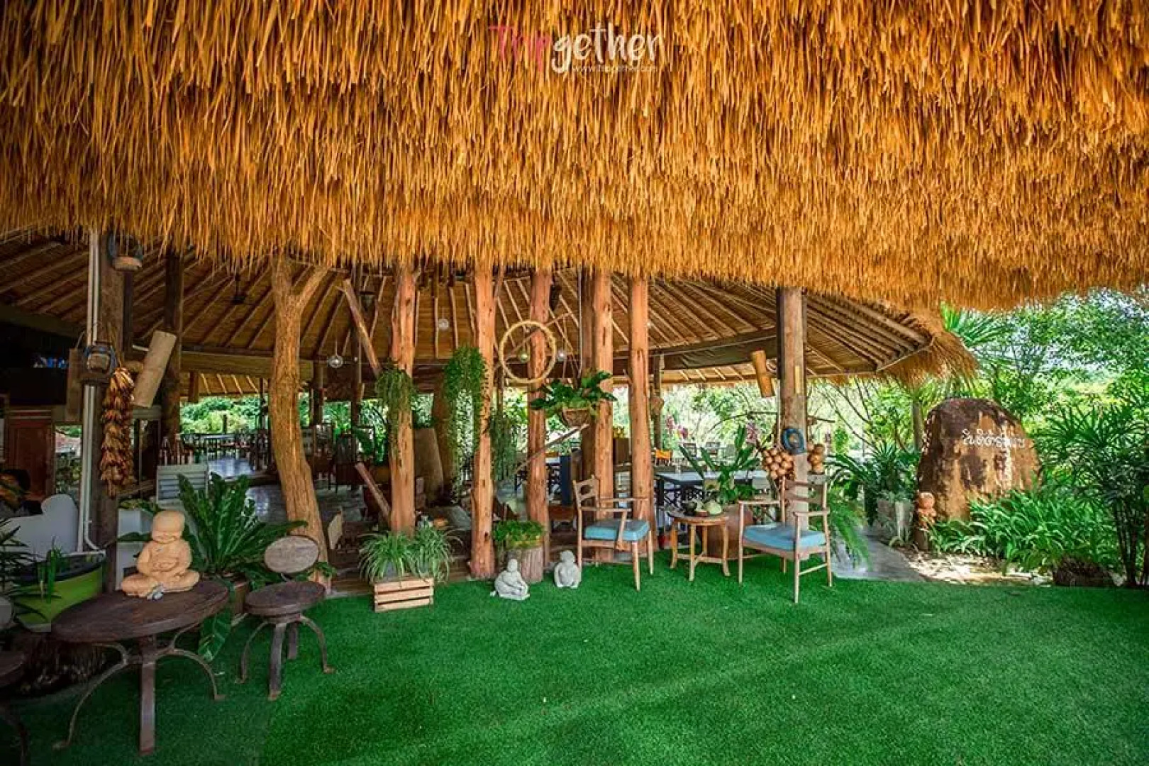 Dern Din Du Dao Resort