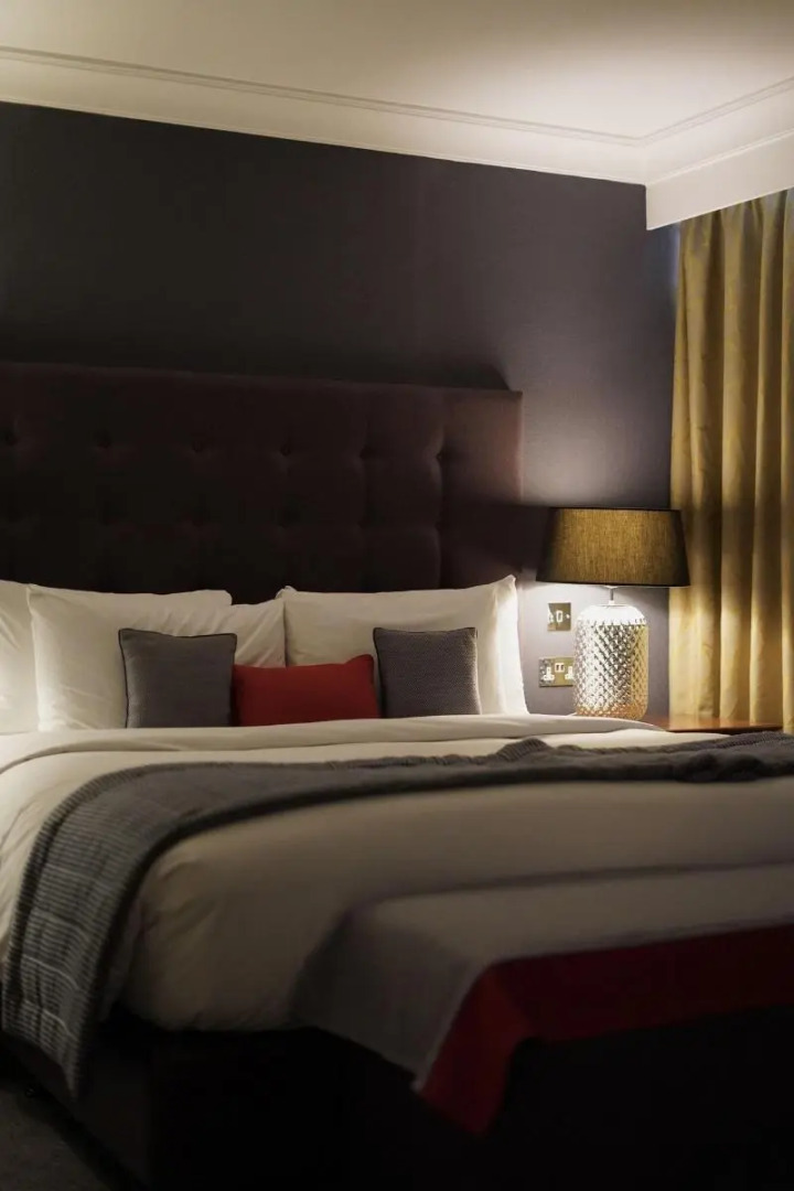 Renaissance London Heathrow Hotel