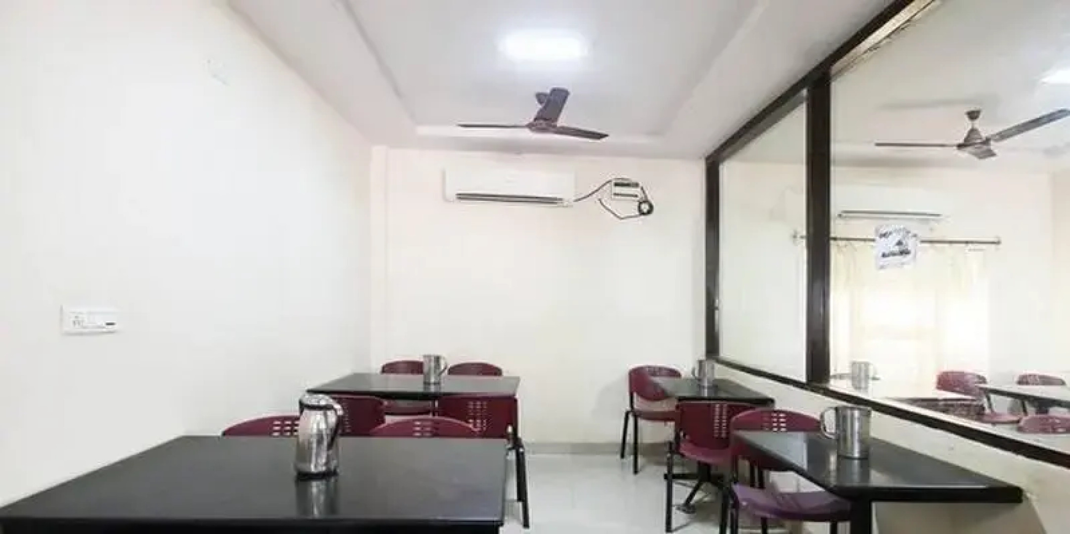 Hotel Vijaya Sri