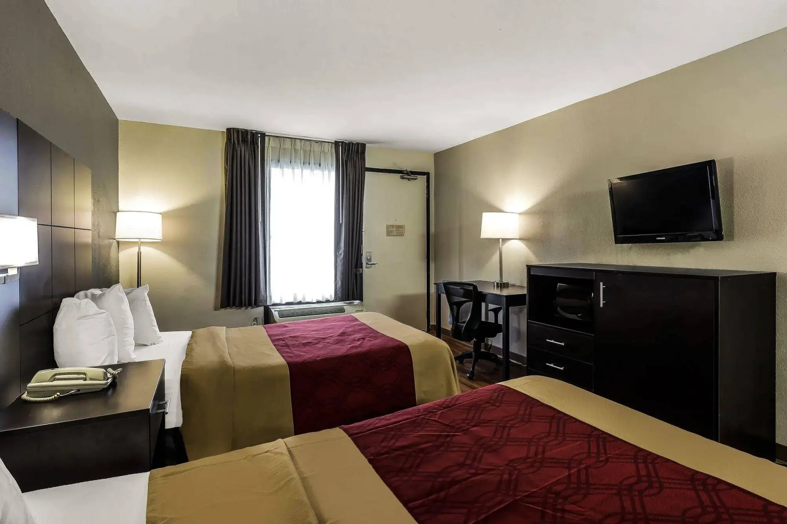 Travelodge by Wyndham North Charleston