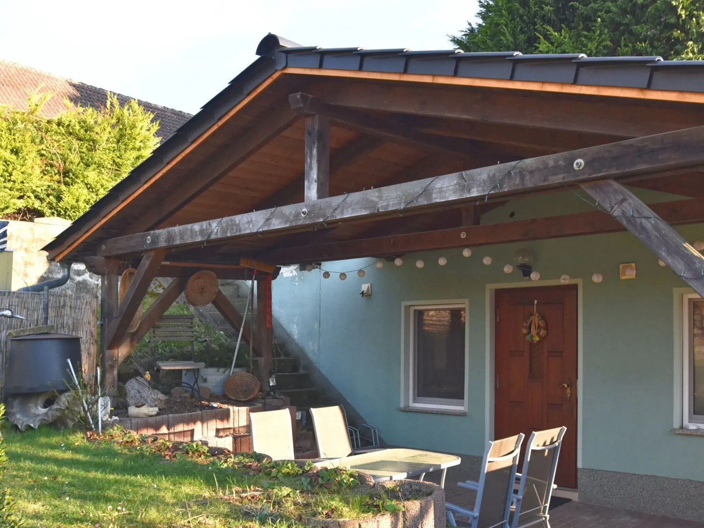 Quiet holiday home with a beautiful terrace and fenced garden