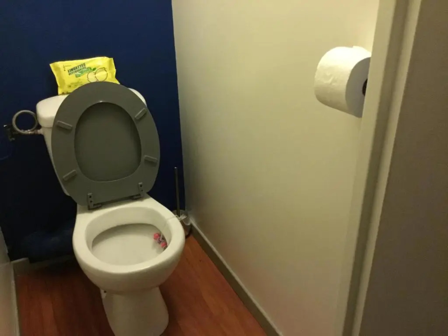 Just for sleep - Parisian Male dorm room - daily stay from 20h to 10h