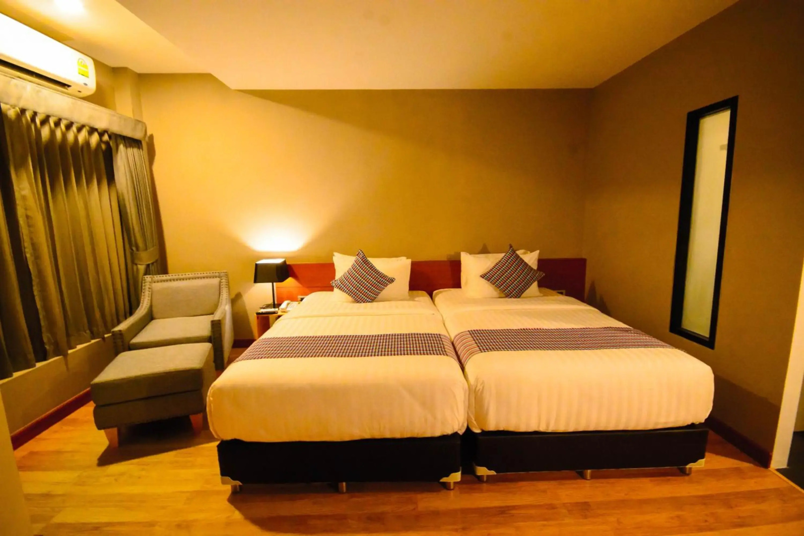 Comet Hotel Suratthani