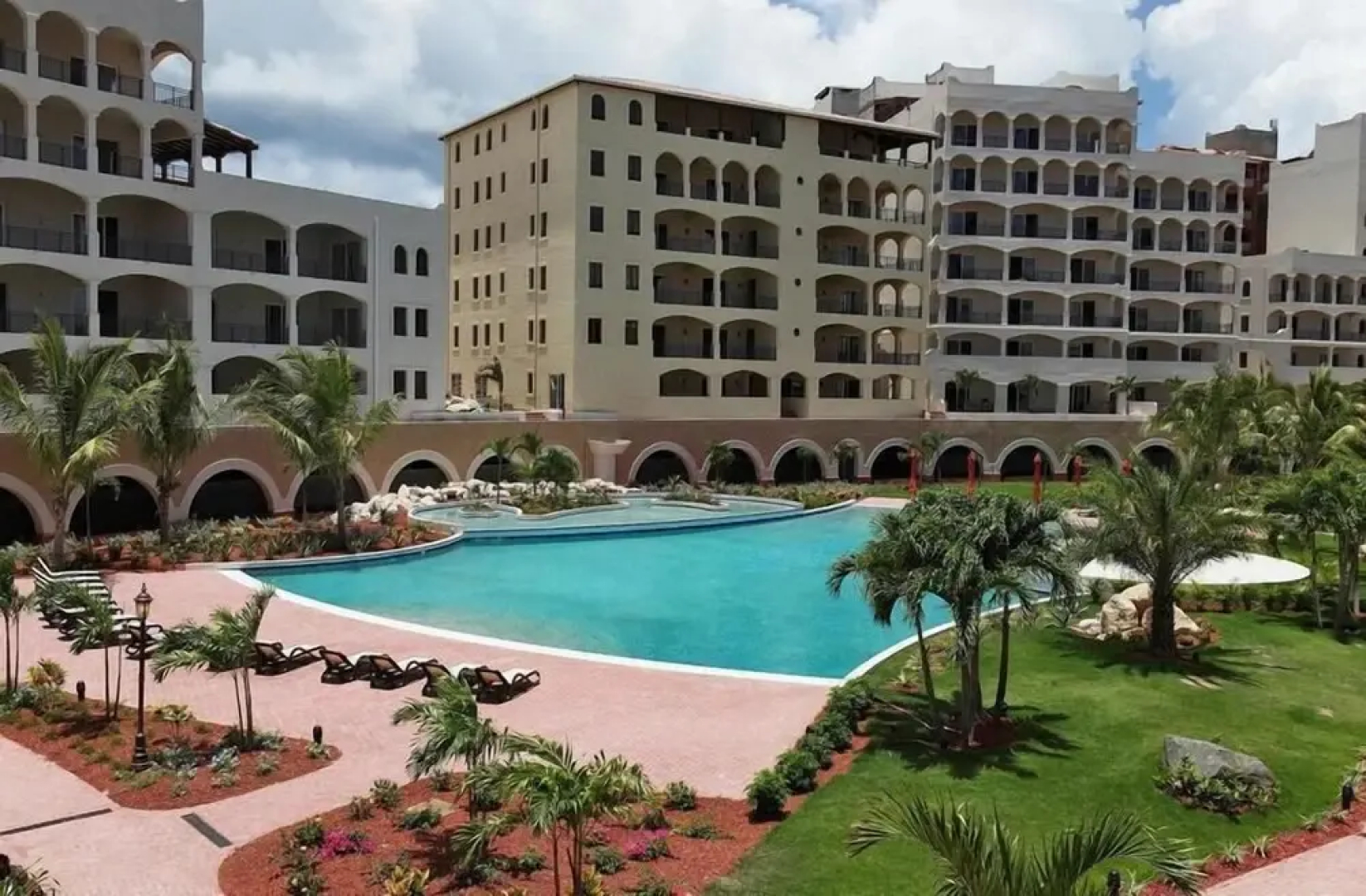 Condo Bijou
