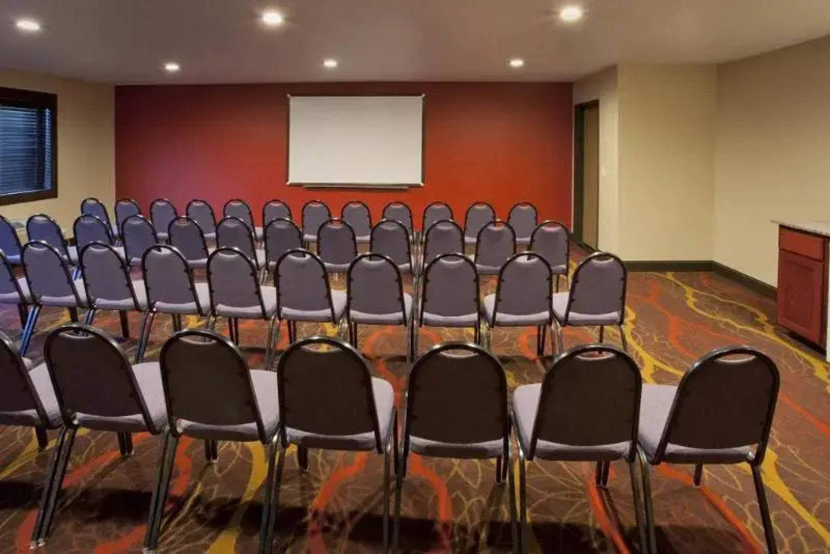Red Lion Inn & Suites Kent Seattle Area