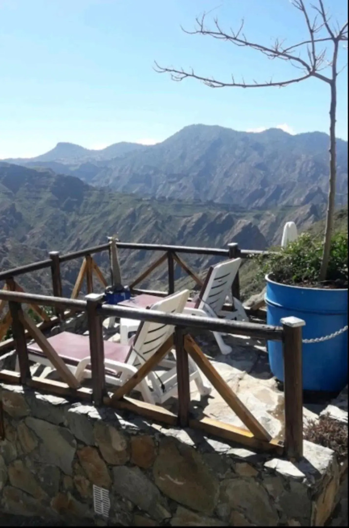 Silence's Cave Rural House