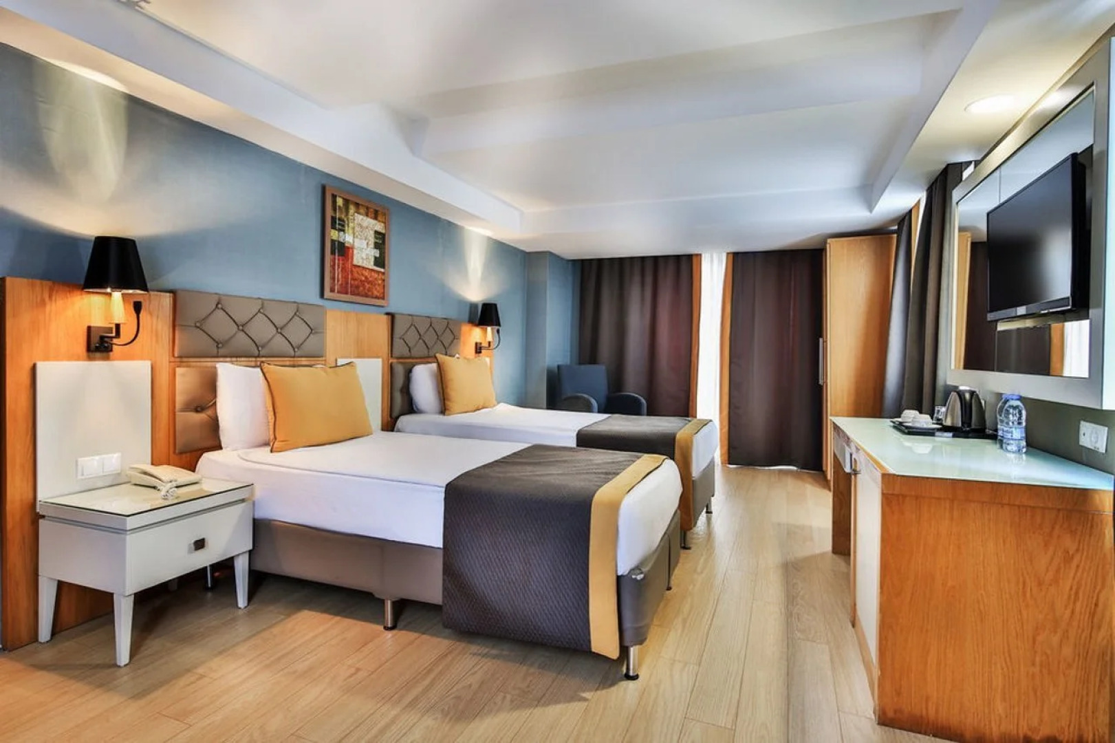 Saturn Palace Resort 