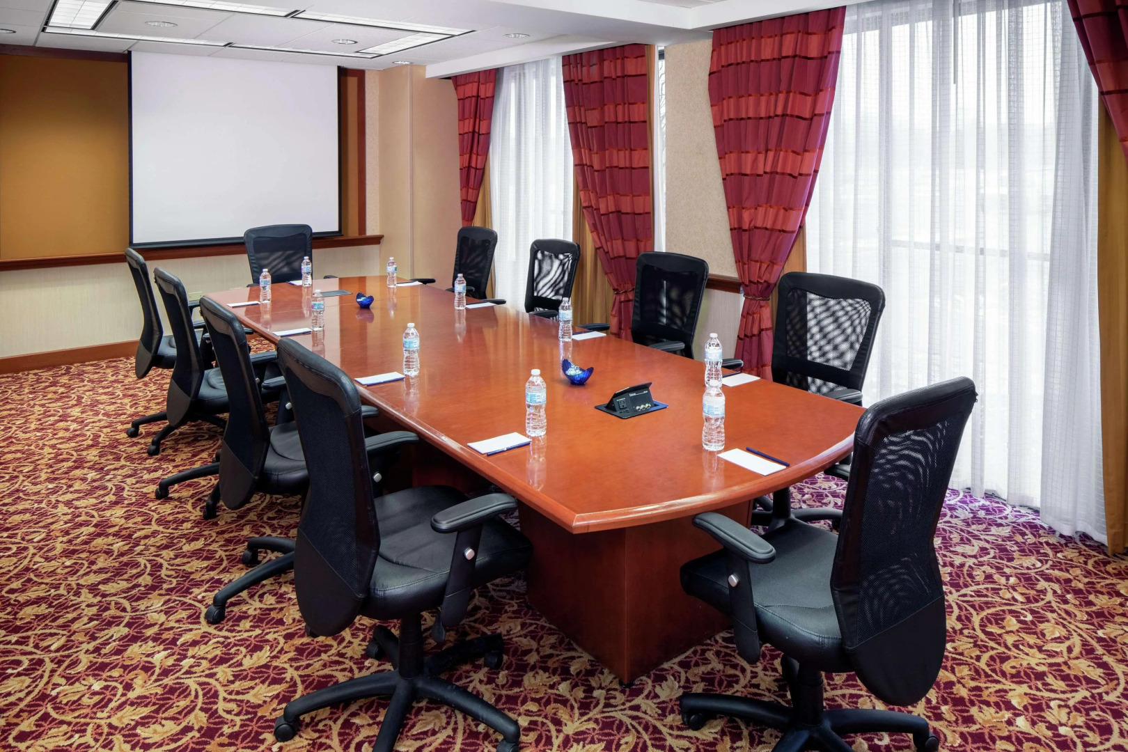 DoubleTree by Hilton Cleveland East Beachwood