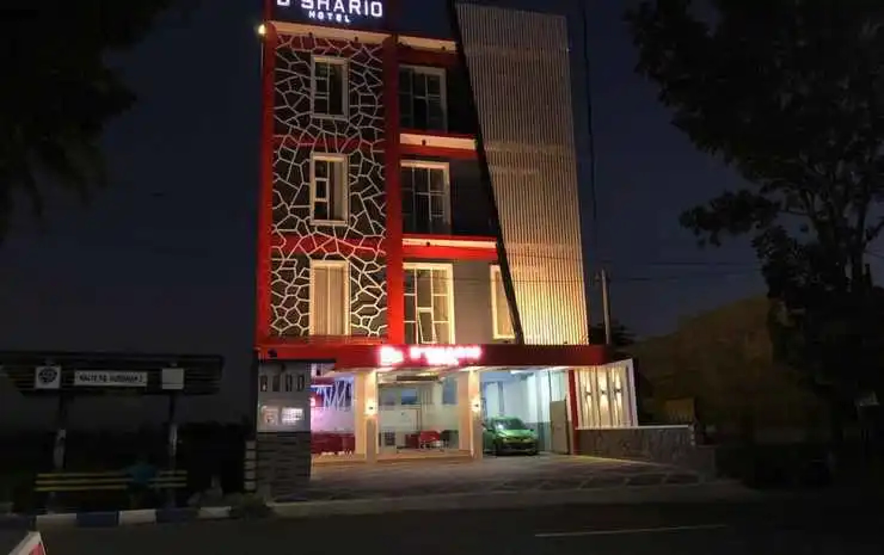 D'SHARIO Hotel Kepanjen