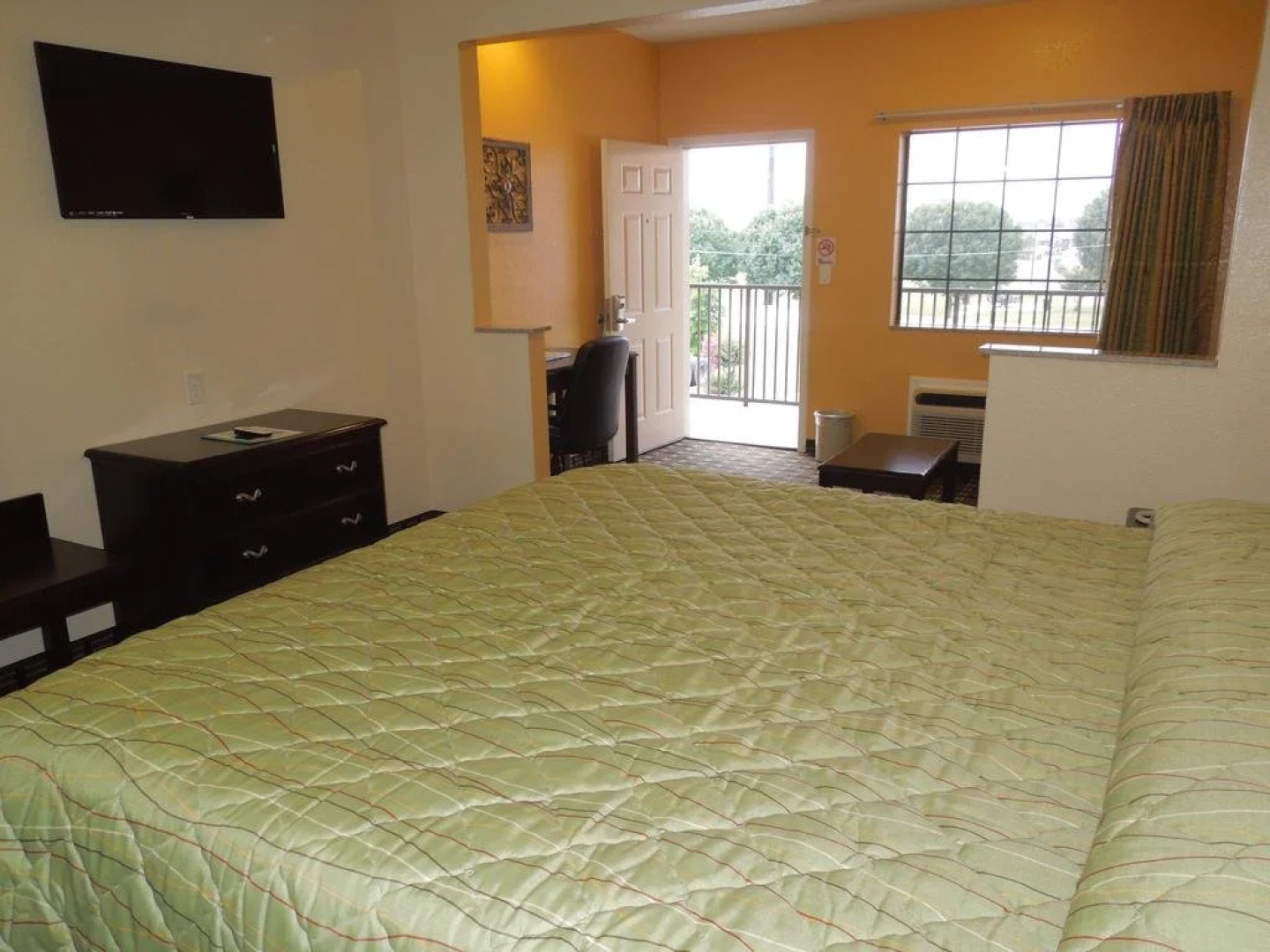 Homegate Inn and Suites