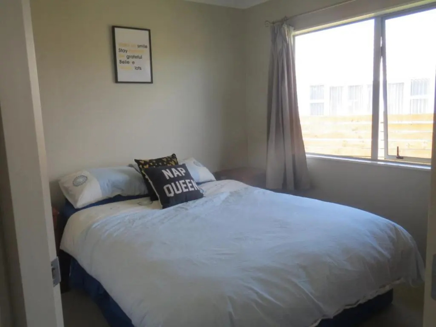 Hosts on the Coast Harbour Views