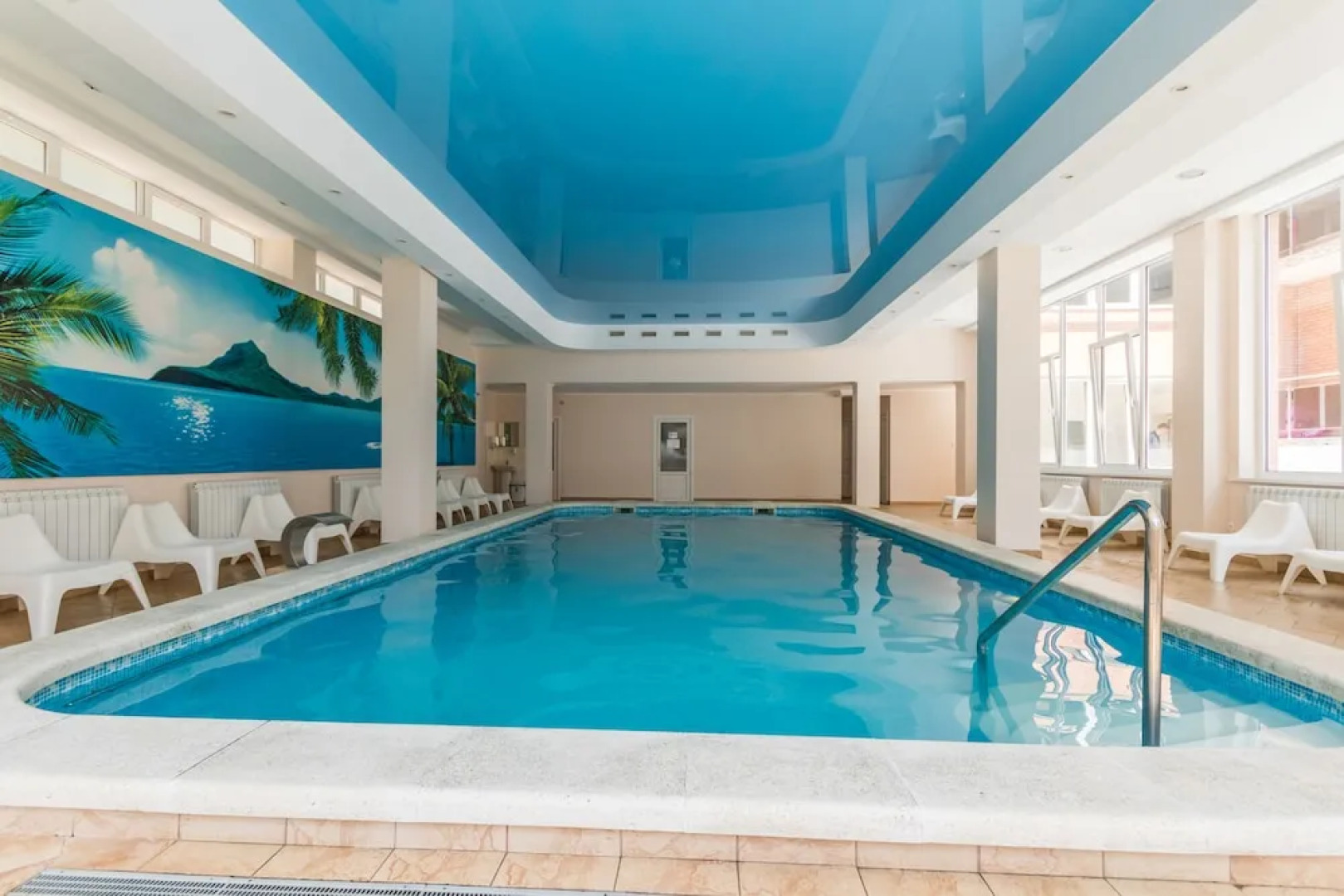 Отель Чайка