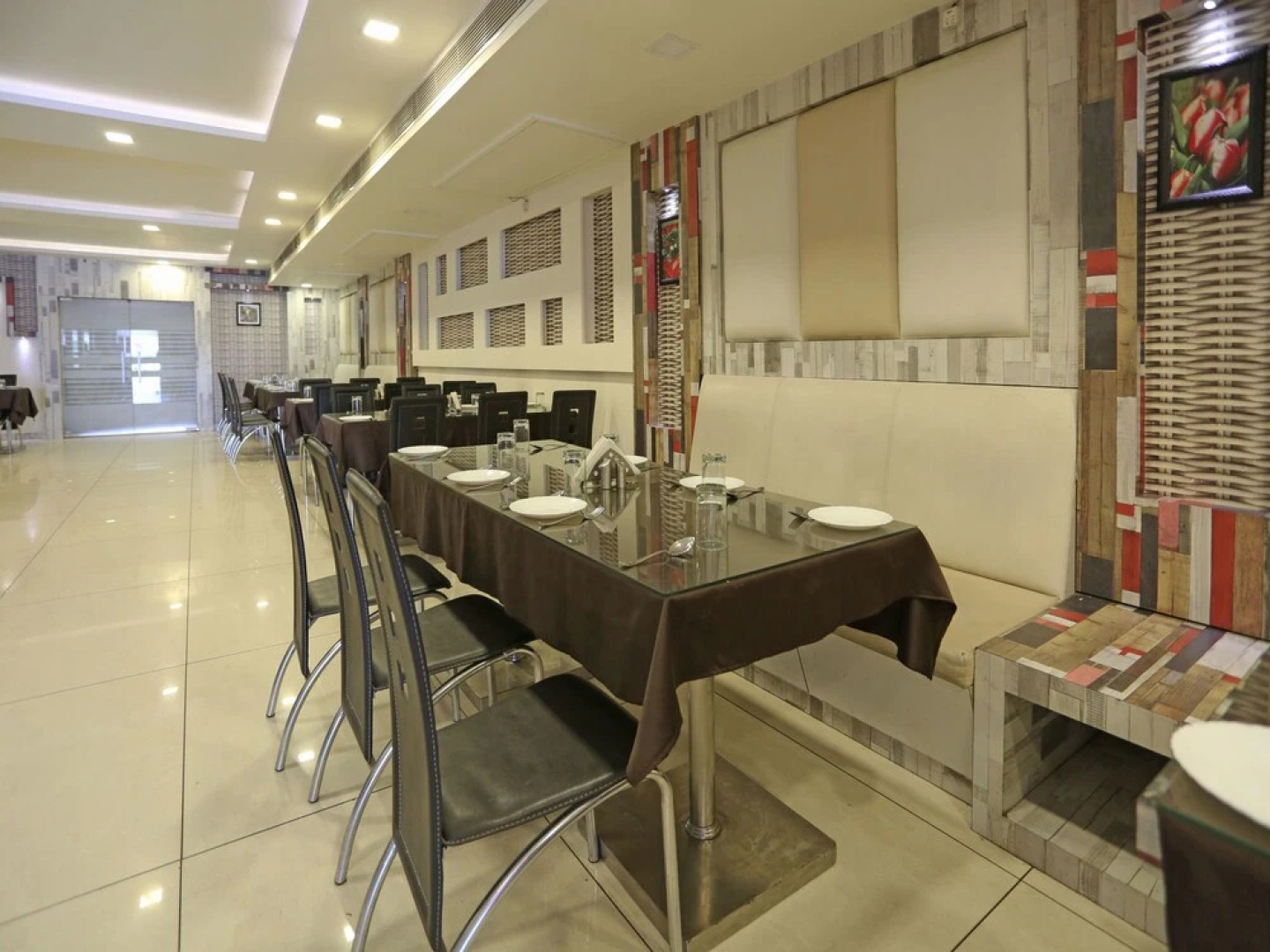 OYO 4772 Park Grand Hotel & Resort