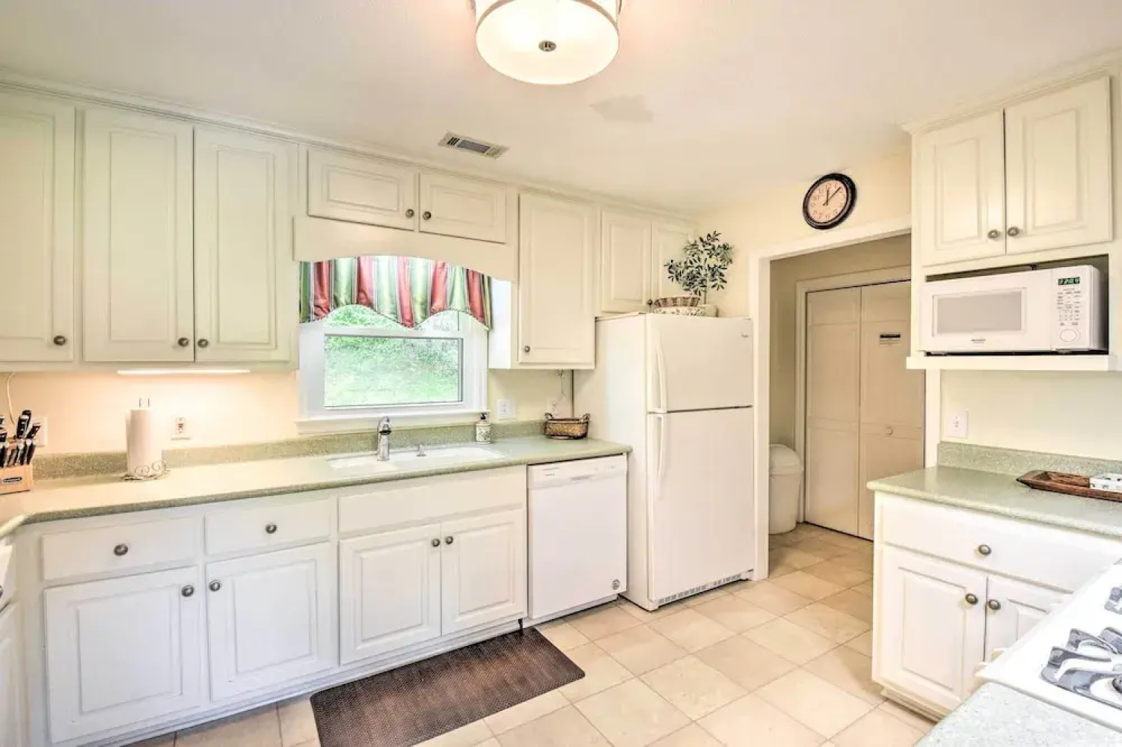 Sky Valley Retreat w/ Resort Amenities & Views!