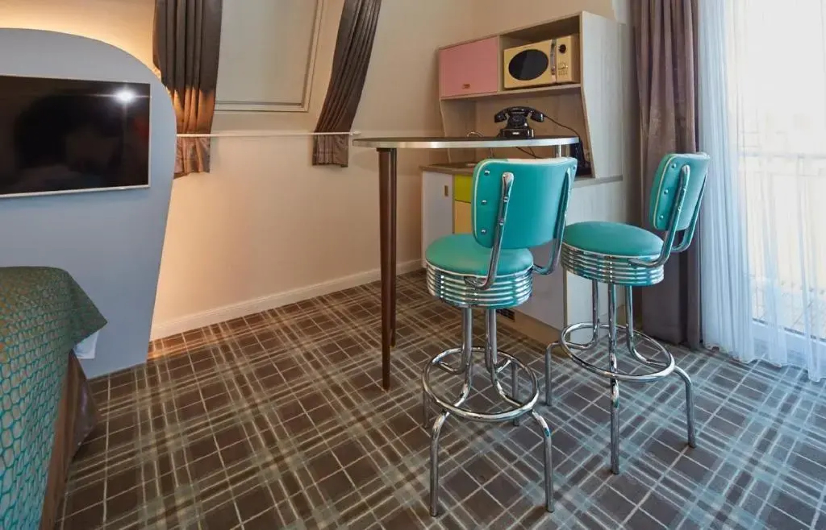 Bernstein Hotel "50`s Seaside Motel"