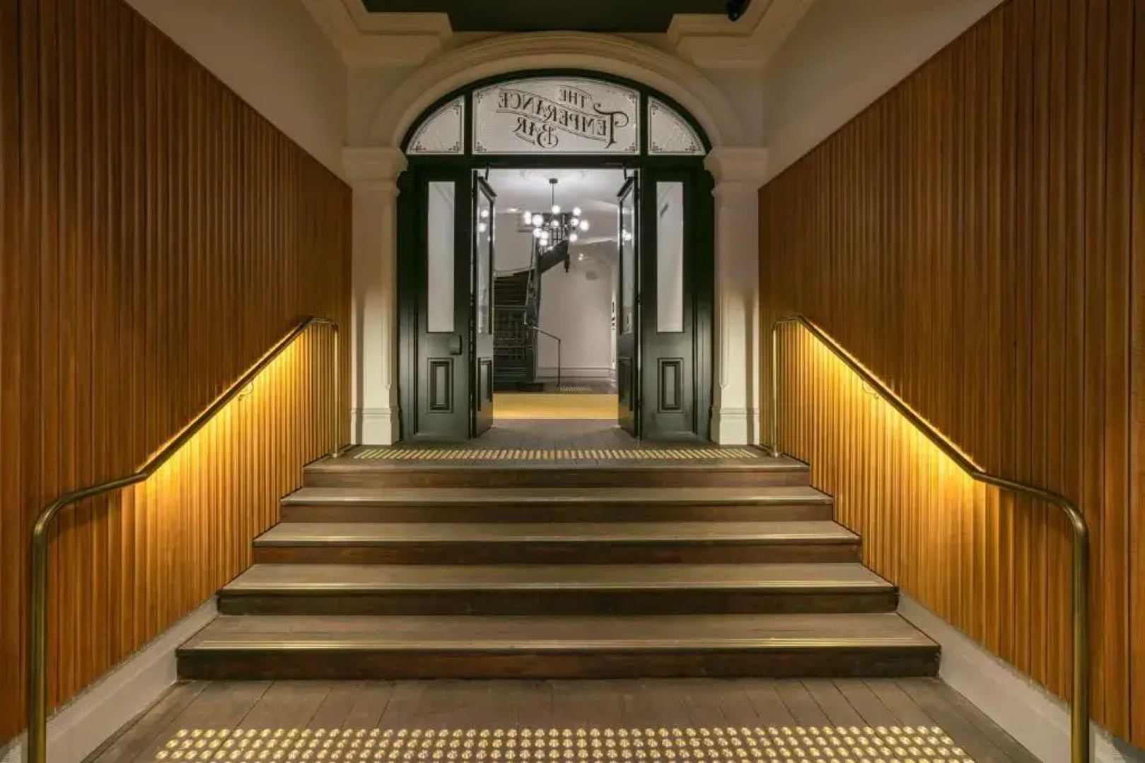 Shamrock Hotel