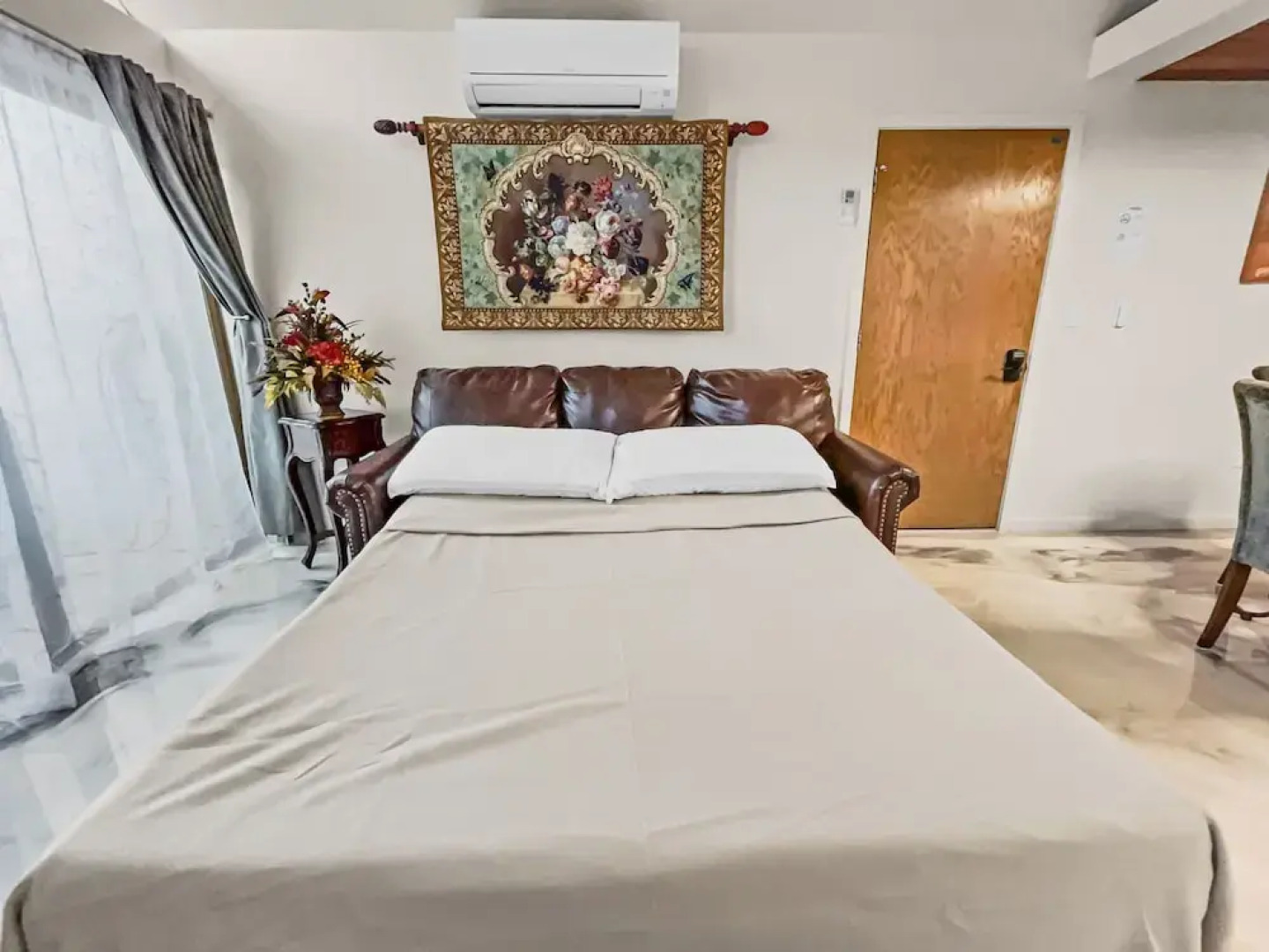 Quiet Garden Sanctuary 1 Bedroom Home