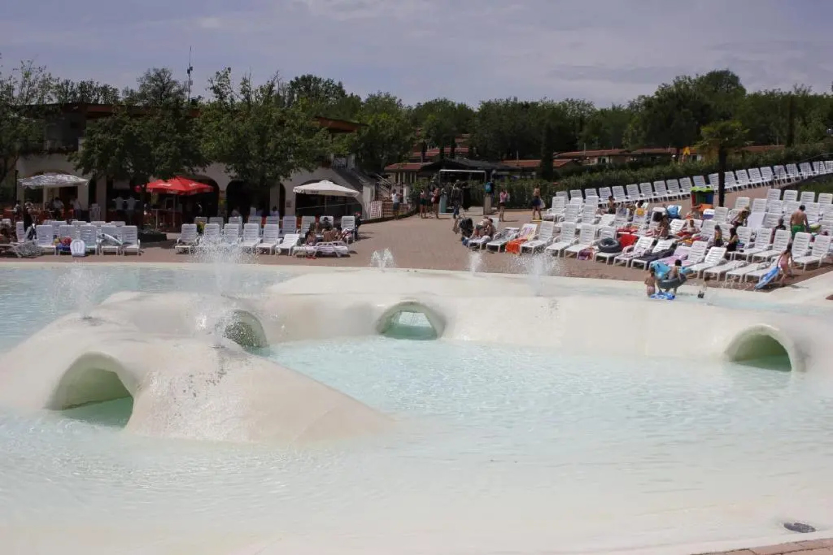 Hu Norcenni Girasole Village