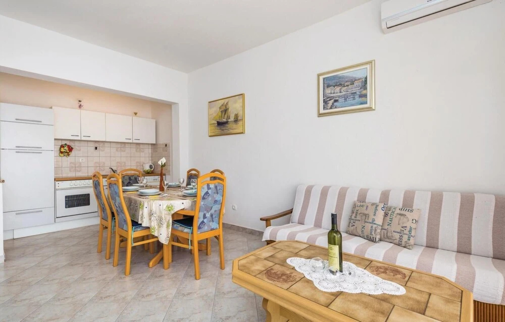 Beautiful Apartment in Lukovo Sugarje With 2 Bedrooms