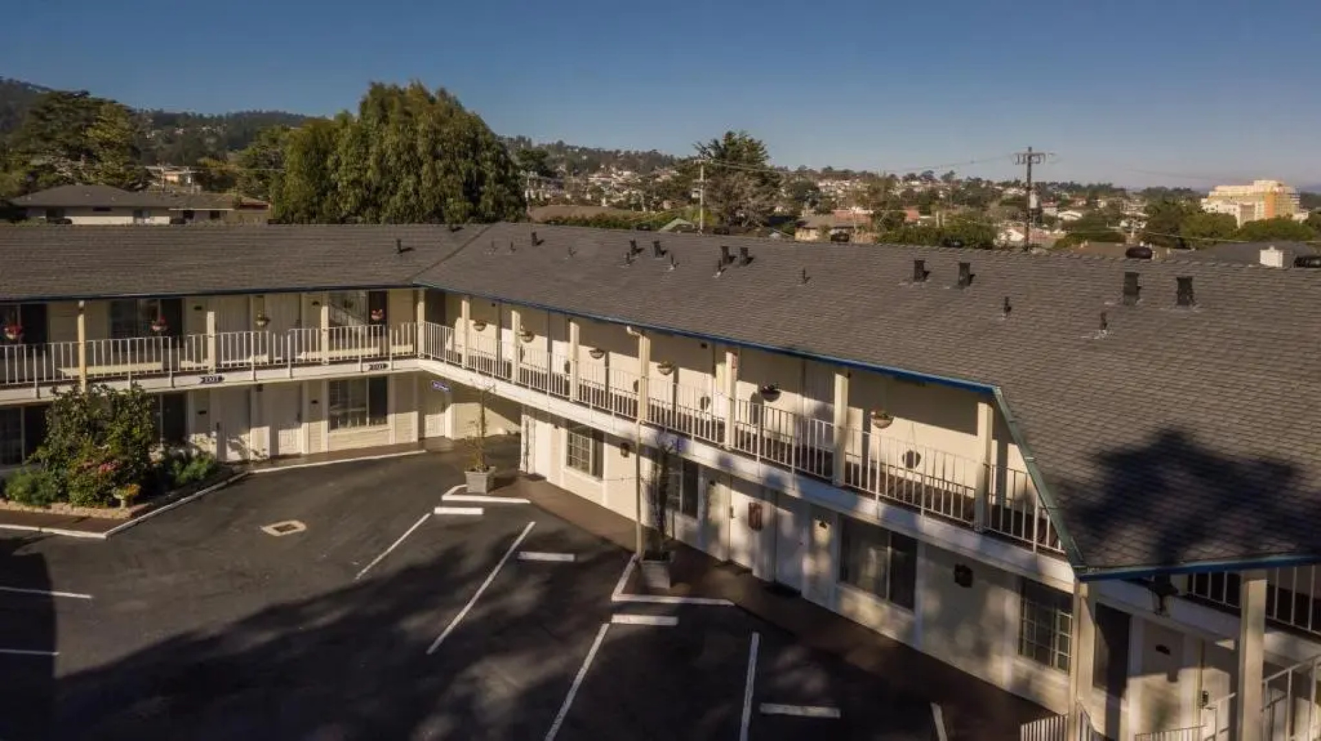 Inn By the Bay Monterey