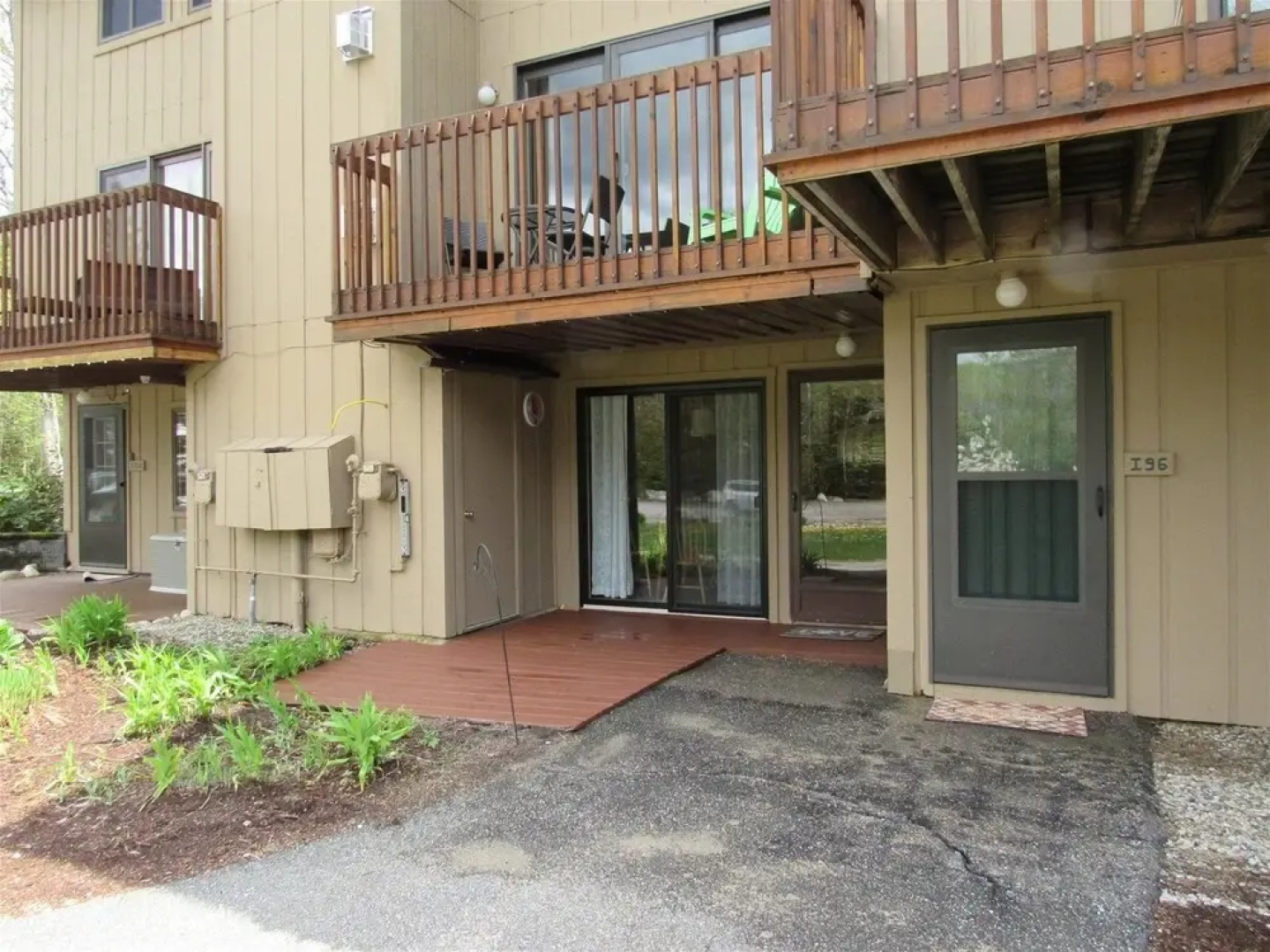 Waterville Valley Pet Friendly Vacation Condo Close to Community Center! - Whb16v
