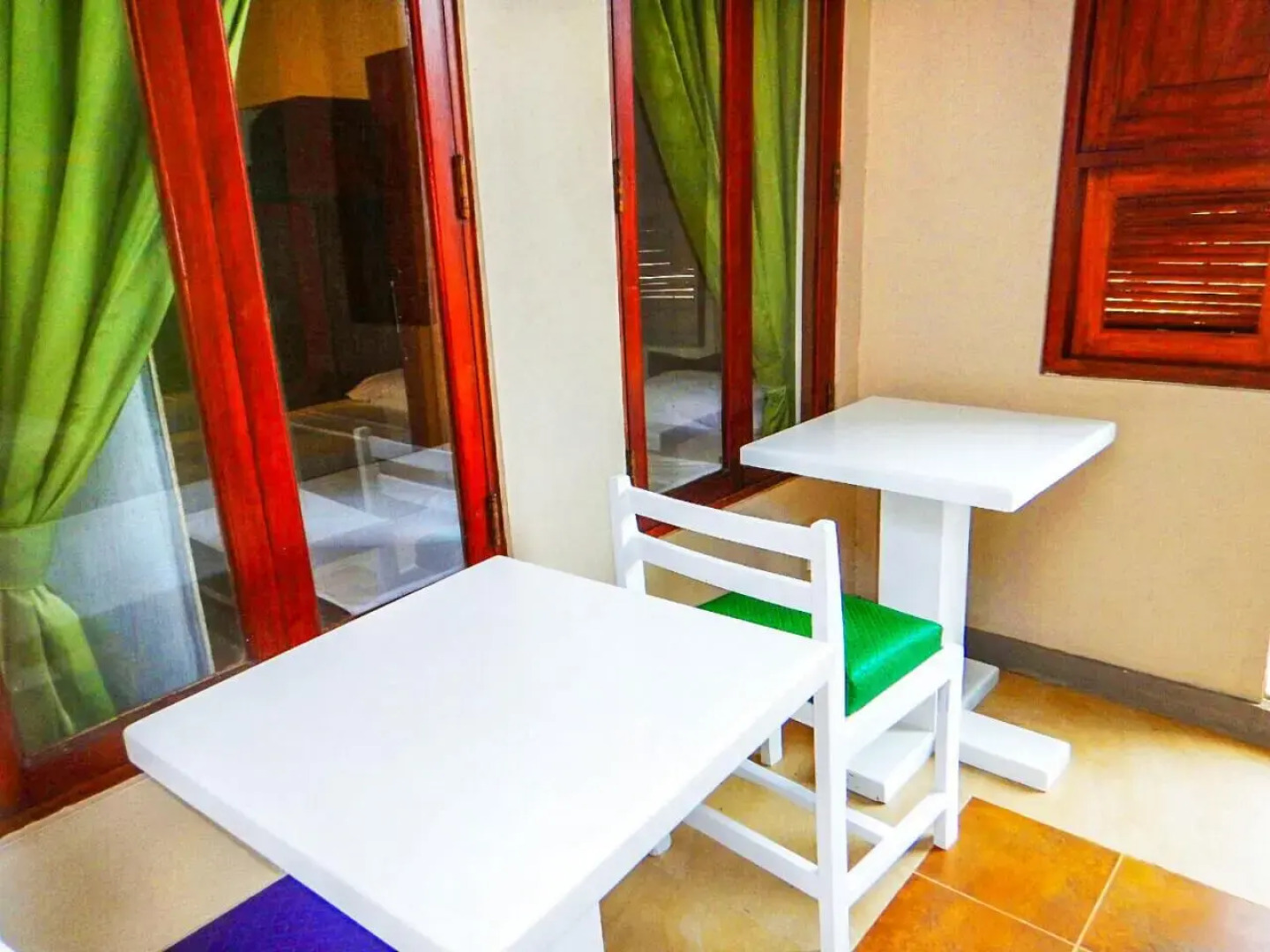 Youth Fame Shared accommadation Managed By Insight Ahangama