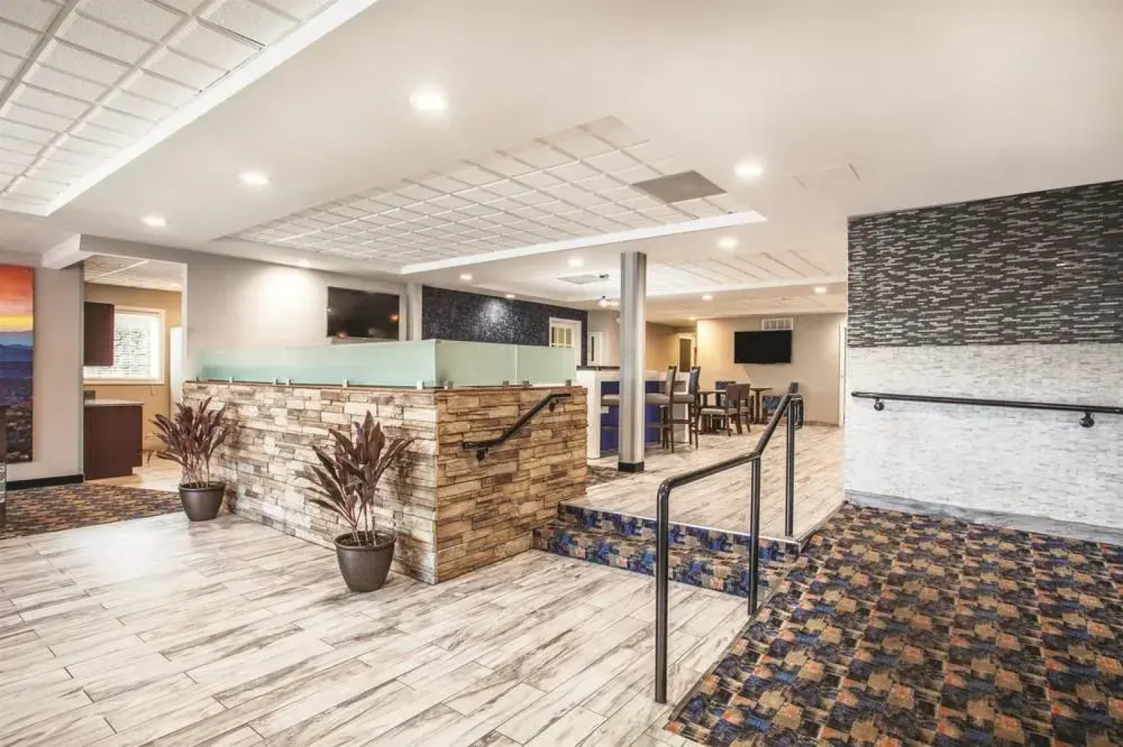 Clarion Pointe Charlottesville